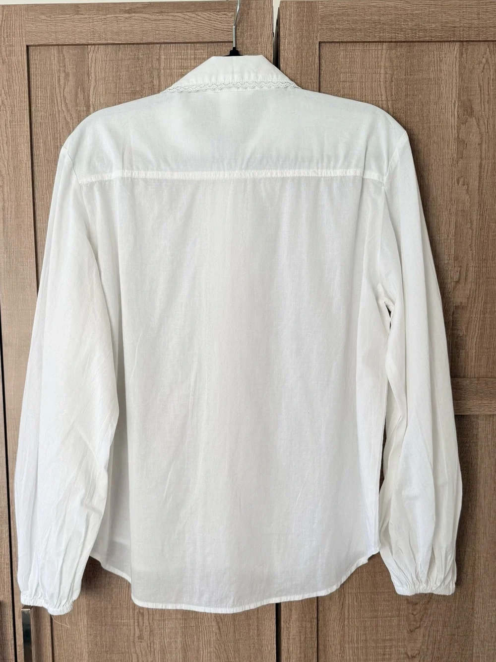 H&M White Long-Sleeve Button-Down Shirt with Lace Trim SZ.S - Picture 2 of 8